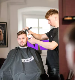 Kozmetični in frizerski salon šentjernej