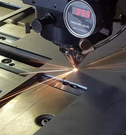 Razrez in krivljenje pločevine Slovenija