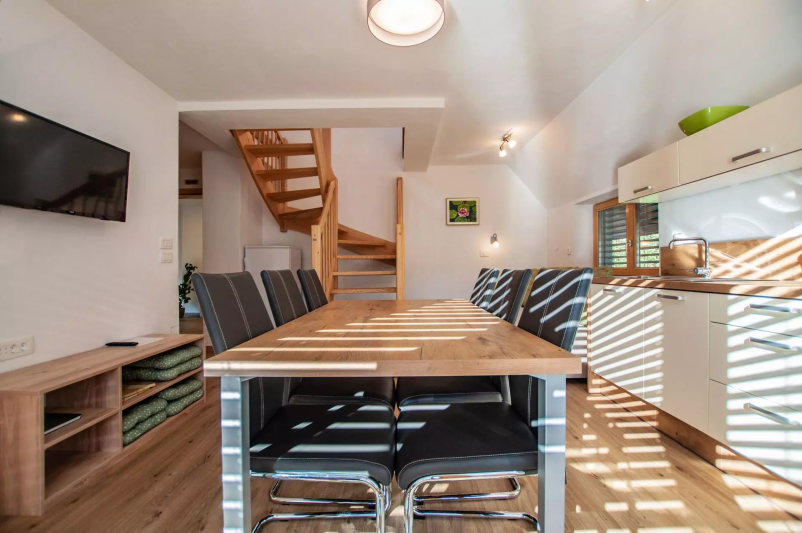 Nudimo najem apartmaja za 5 ali 6 oseb v Bohinjski Bistrici