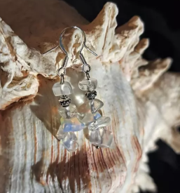 Trgovina in prodaja nakita s kristali in bizuterijo