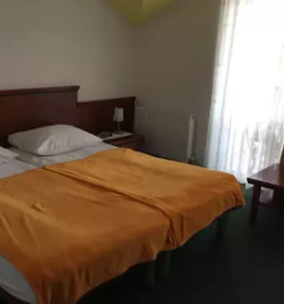 Motel s prenocisci skocjan