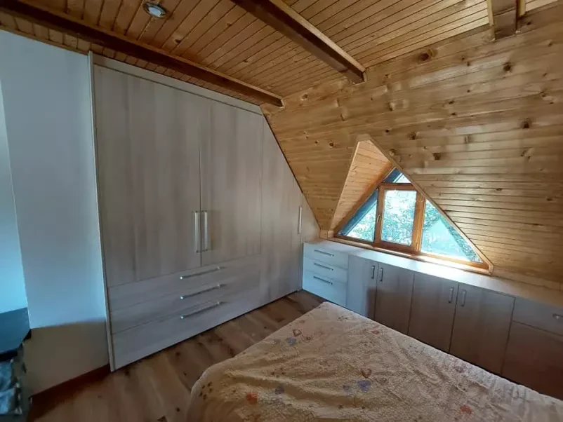 Ugodna izdelava notranje opreme po meri Dolenjska