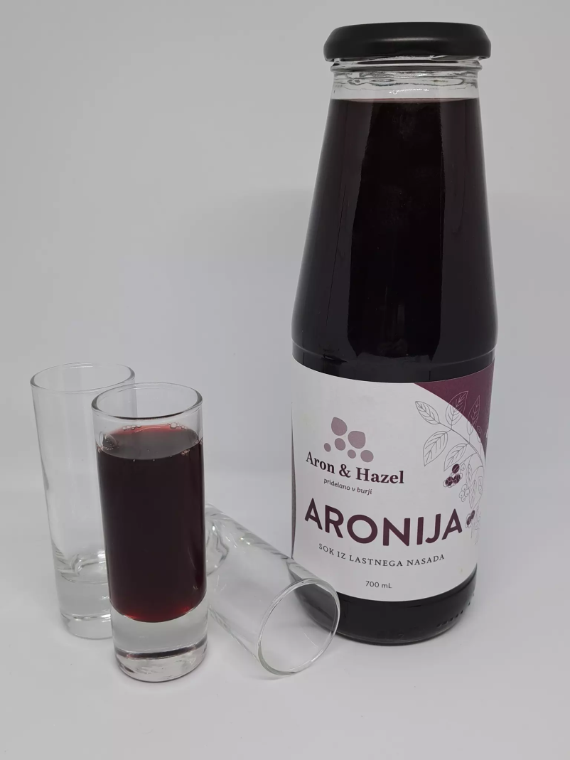 Sok iz aronije Goriška