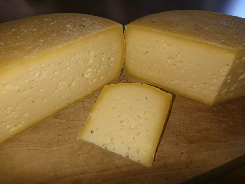 Prodaja mlečnih izdelkov Gorenjska