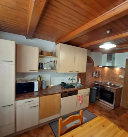 Druzinska apartmaja na gorenjskem