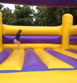 Ugoden najem napihljivih igral obala