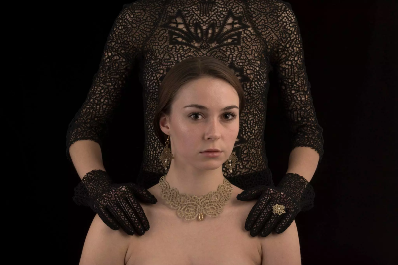 Izdelava Idrijske čipke