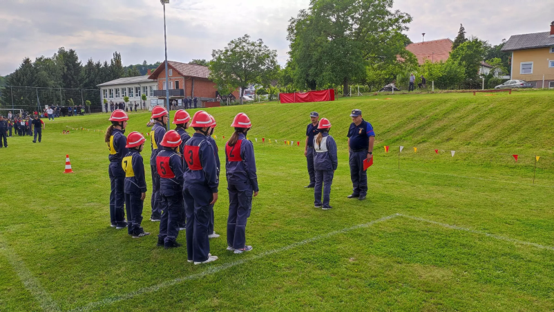 Gasilska mladina Pertoča
