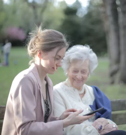 Pomoč starejšim pri opravilih Maribor