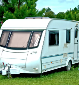 Zimovanje prikolic in colnov izola