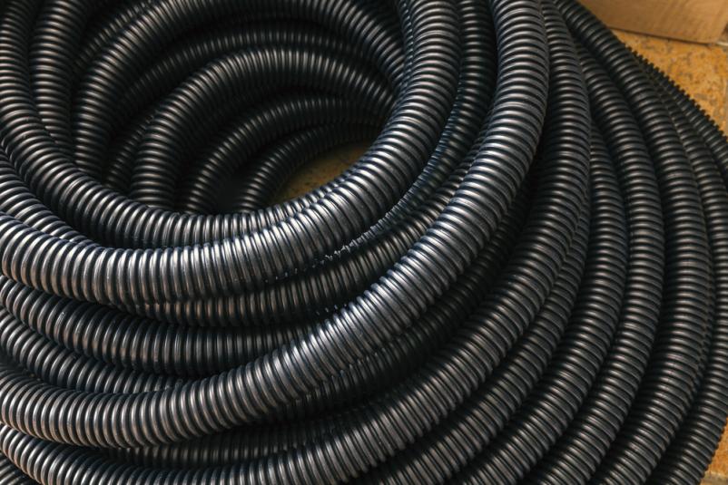 Prodaja industrijskih cevi in kvalitetnih zaščitnih rokavic Osredna Slovenija