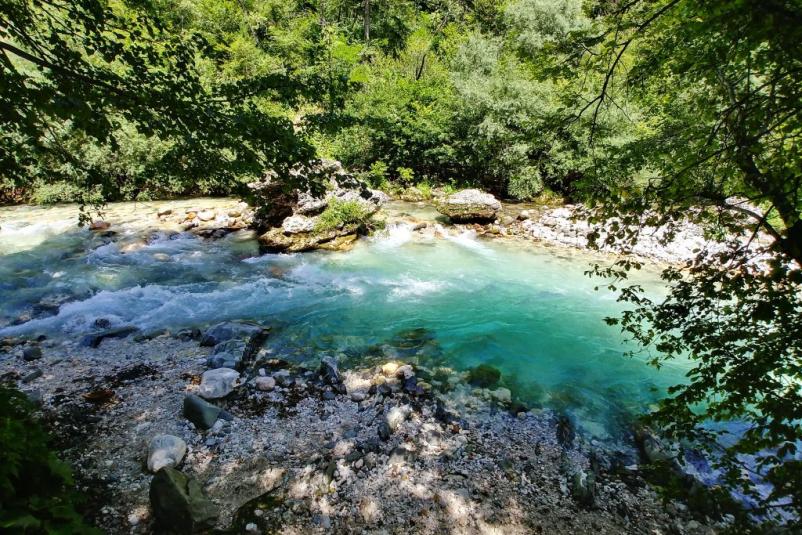 Ugoden camp ob Soči Bovec
