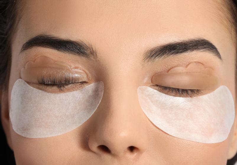 Očarajte svet s čudovito urejenimi trepalnicami, obiščite nas v Trbovljah