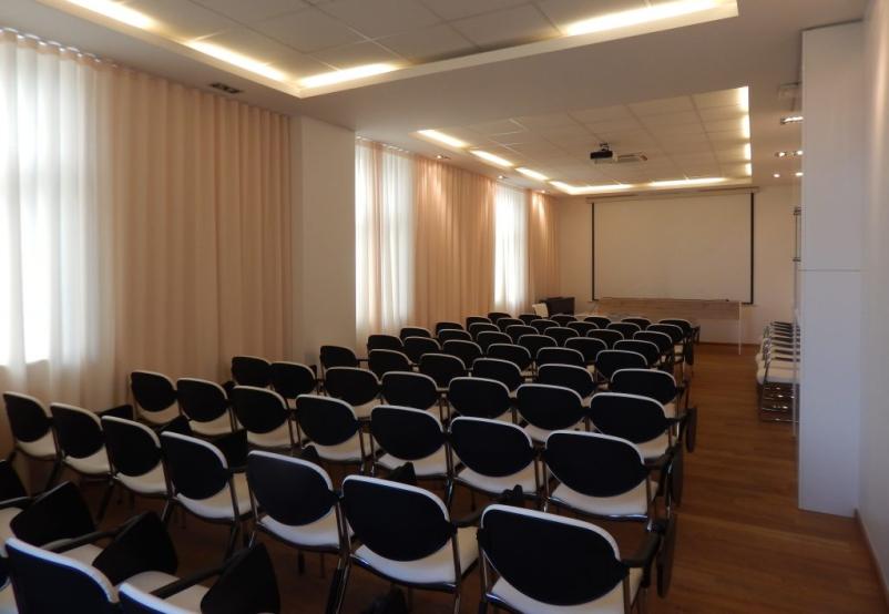 strokovno izobrazevanje raziskovanje publiciranje interesne dejavnosti maribor