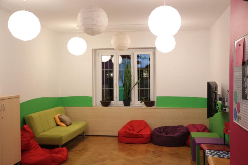 Iščete prijeten dijaški dom v Ljubljani ali bližnji okolici? Dijaški dom Tabor je pravi naslov za vas.