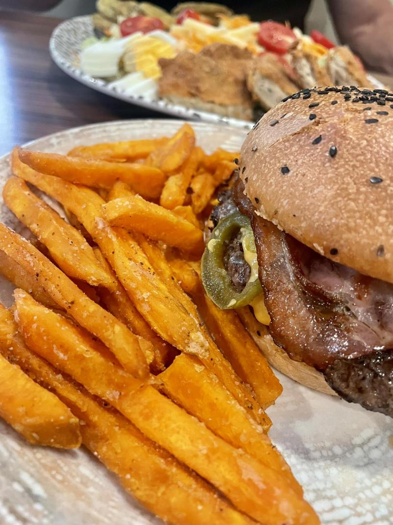 Priprava hamburgerjev Gornja Radgona