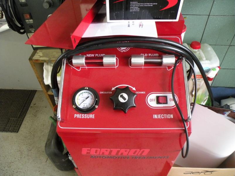 Servis vozil Komenda