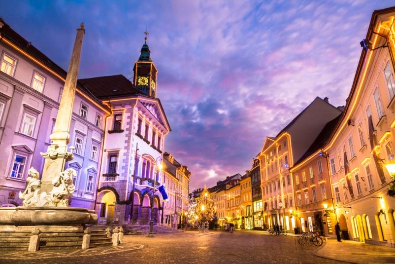 Cestna razsvetljava in višinska dela Osrednja Slovenija