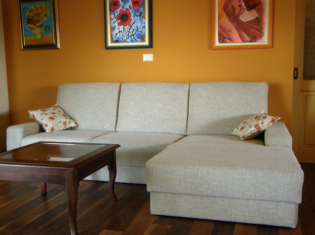 Kot kvalitetno tapetništvo Gorenjska priporoča nas!