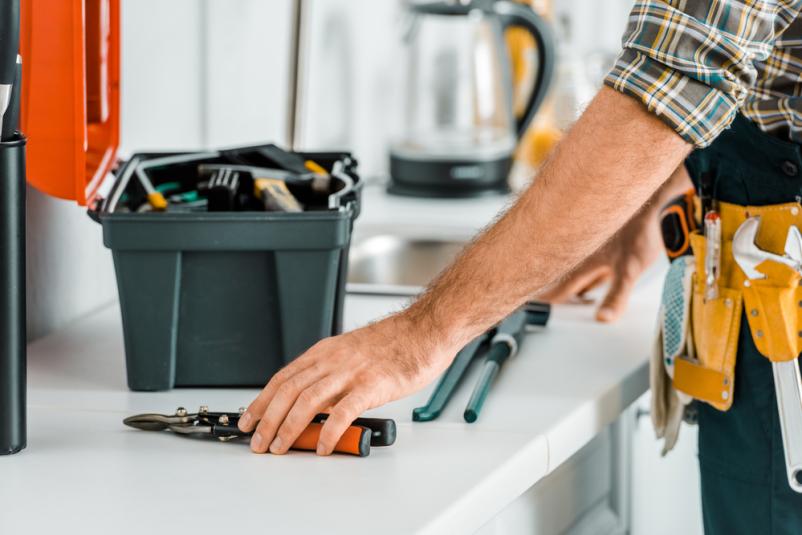 Servis in vzdrževanje gospodinjskih naprav ter koles