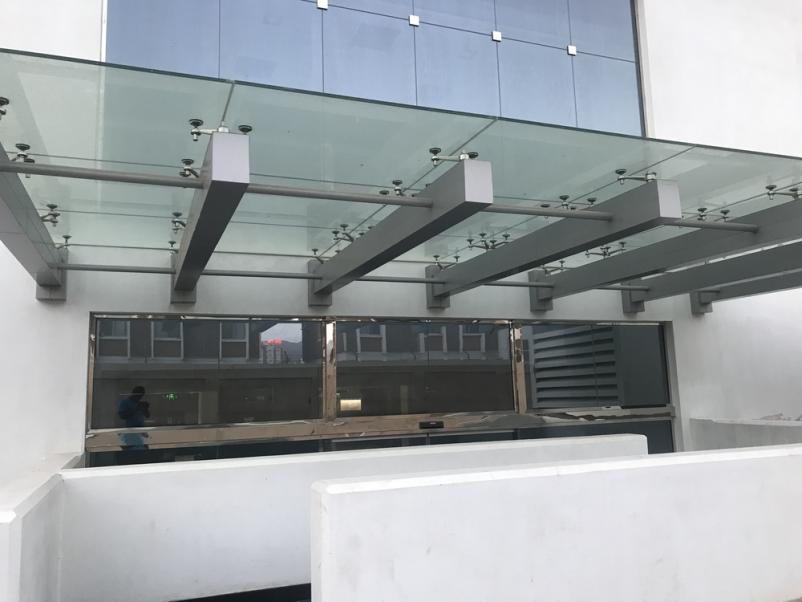 Izdelava steklenih nadstreškov Osrednja Slovenija