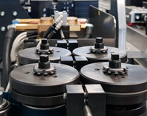 Pravi naslov za projektiranje, konstruiranje, modeliranje in projektiranje nove namenske stroje in naprave v Sloveniji