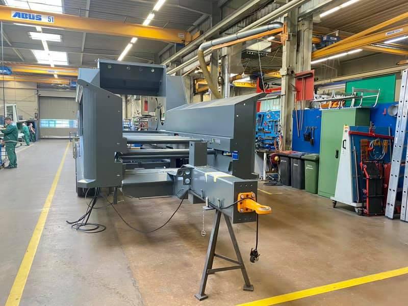 Žaganje in skobljanje lesa v Sloveniji