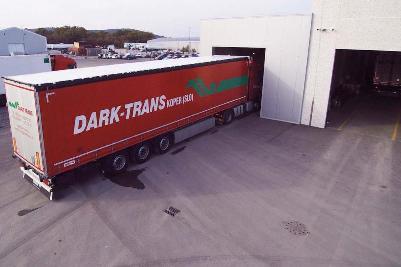 Select Dark Trans d.o.o. for high quality cargo transport around Slovenia and the EU