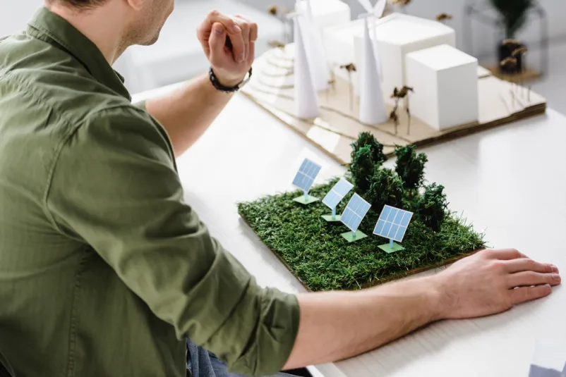 Montaža sončnih elektrarn Zasavska in Osrednja Slovenija