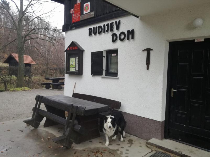 domača hrana na Savinjskem Rudijev dom pod Donačko goro