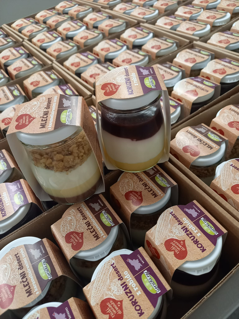 Dobri domači jogurti, mlečni deserti in mlečni riž Pomurje, Slovenija