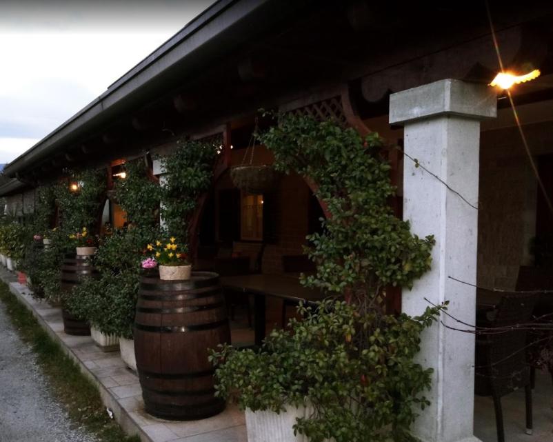 Prave italijanske pice na Goriškem strežemo pri nas!