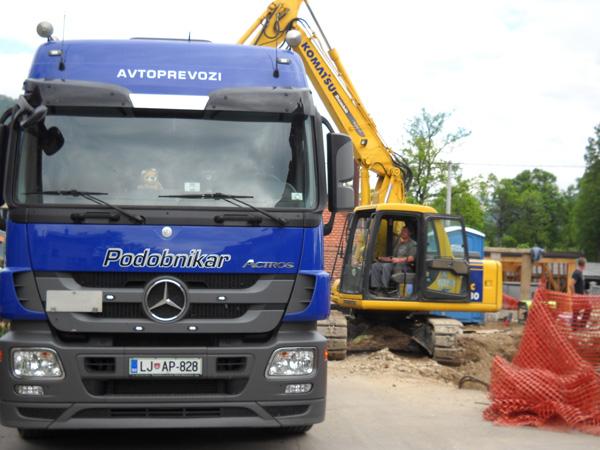 Ugodni prevozi in gradbena mehanizacija Ljubljana