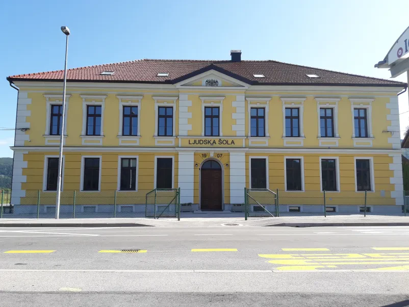 Osnovna šola Stari trg pri Ložu