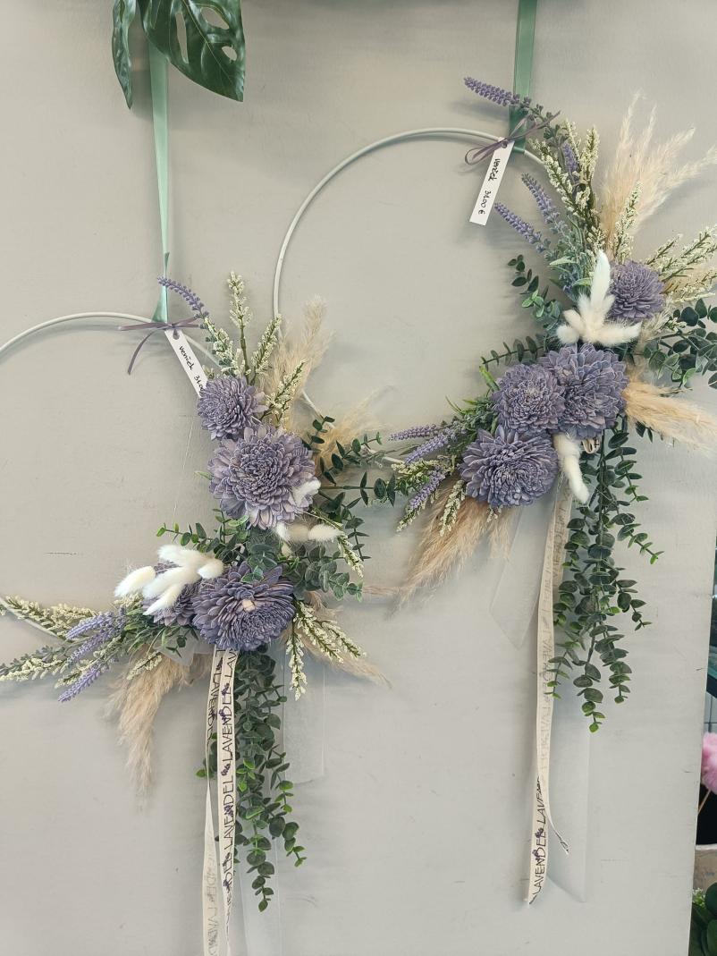 We create wedding flower decorations of your choice