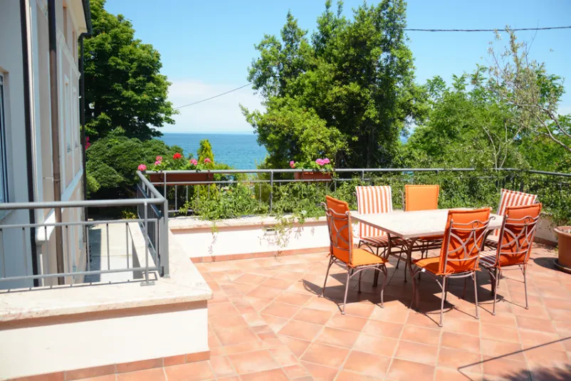 Priljubljeni apartmaji ob morju na Obali
