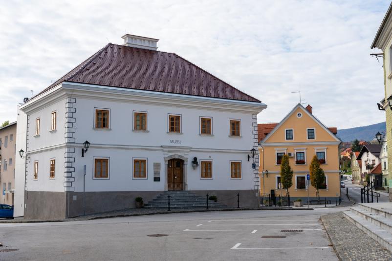 Muzejska hiša Semič