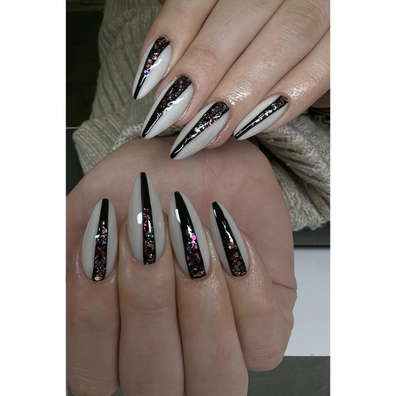 Lakiranje nohtov Brežice