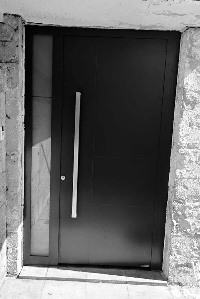 Prodaja in montaža vhodnih vrat Štajerska