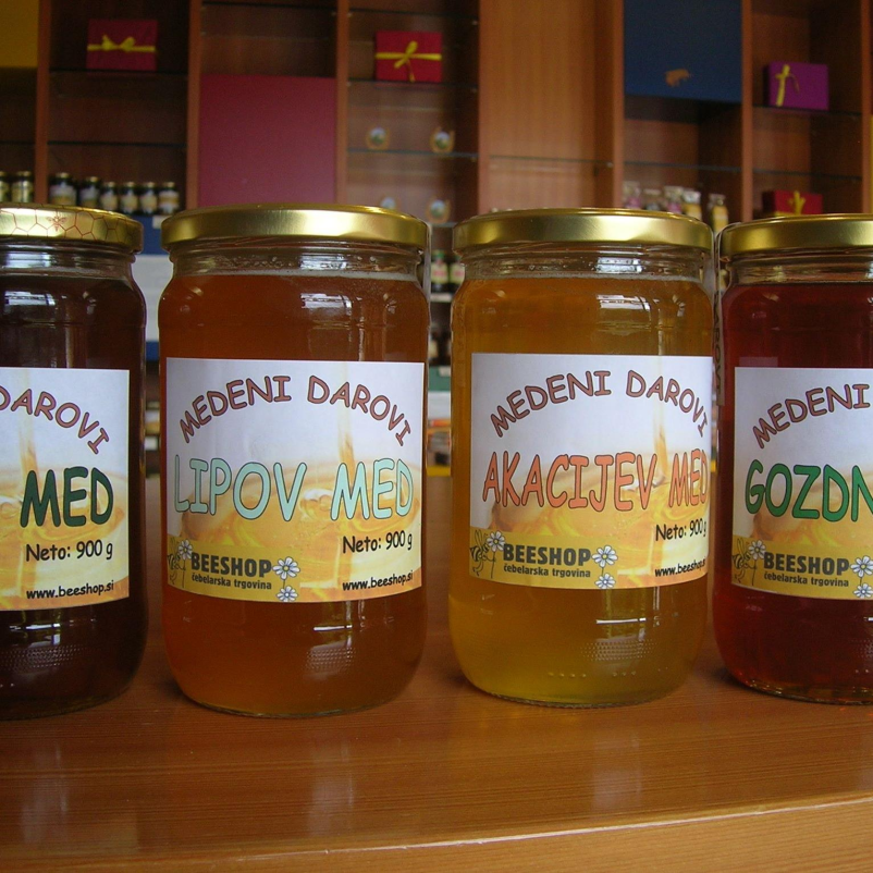 Čebelji pridelki v naši prodaji