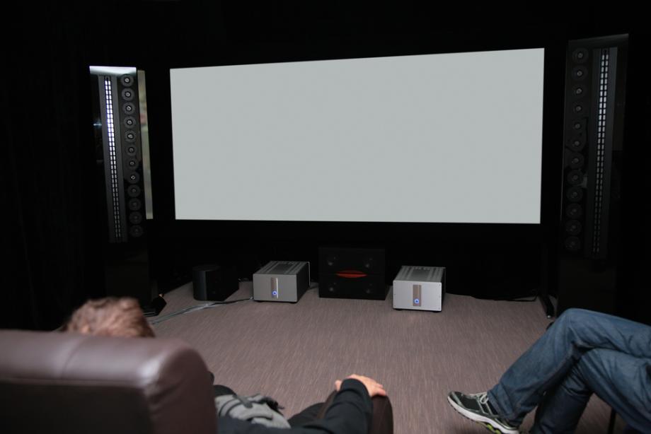 Preprost hišni kino