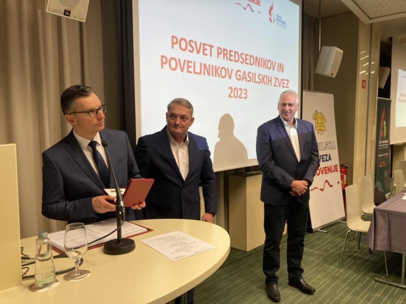 Gasilska oprema, Slovenija