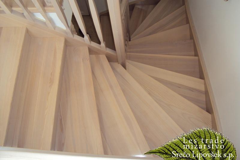 Masivne lesene stopnice Slovenija