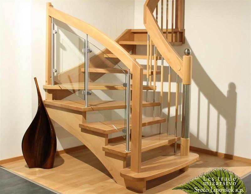 Lesene stopnice Slovenija