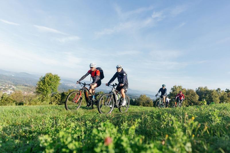 Izposoja električnih koles Bela krajina