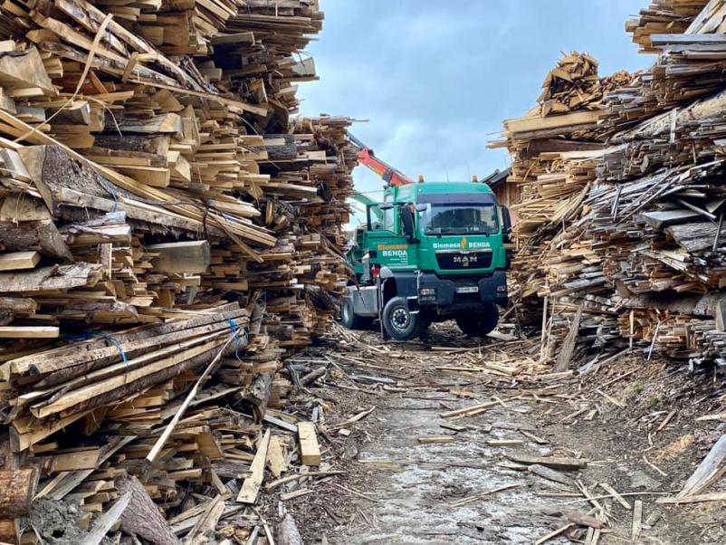 Prodaja in odkup žaganega lesa in sekancev Slovenija