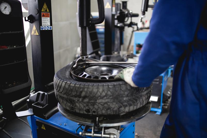 Menjava gum v sodelovanju z AMZS in skrbjo za članstvo Šenčur