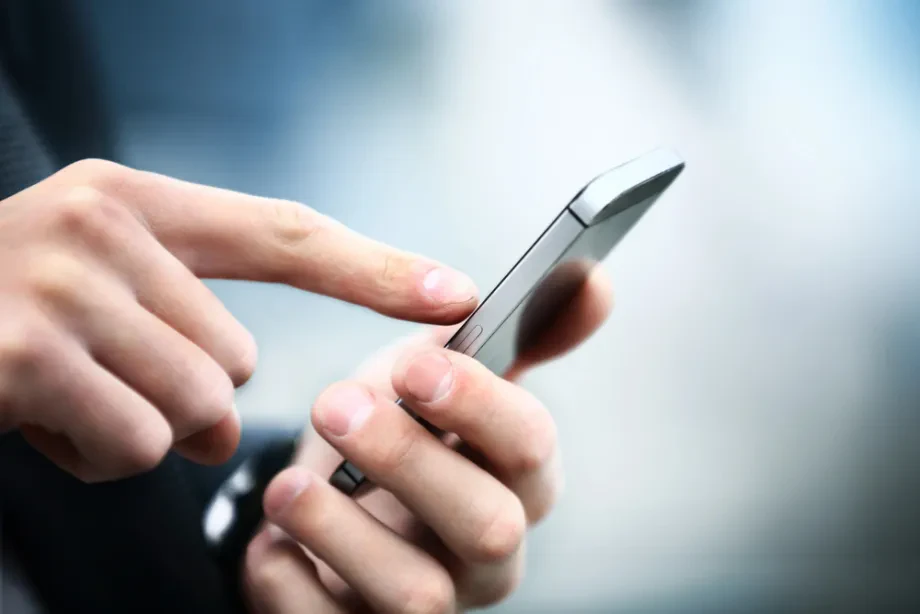 Brskanje po spletu s telefonom