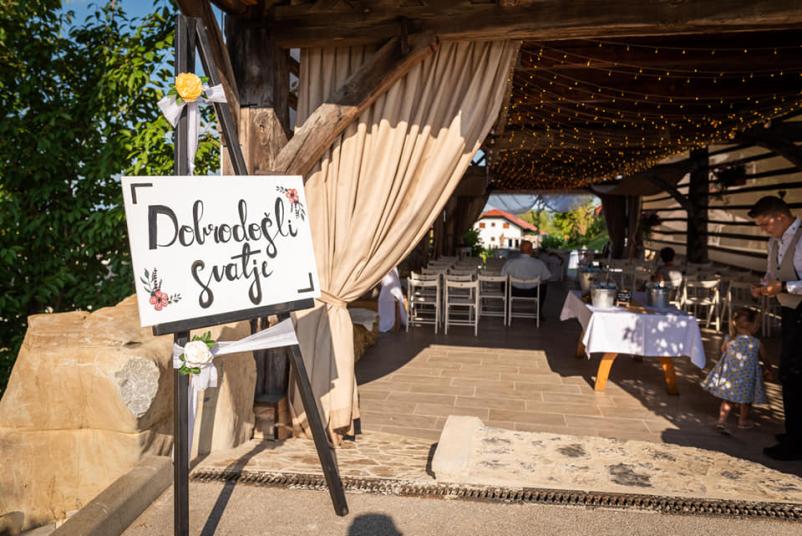 Kozolec, prostor za poroke Dolenjska