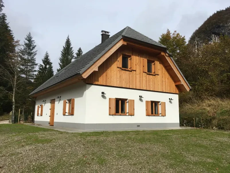 Lesena okna Dolenjska